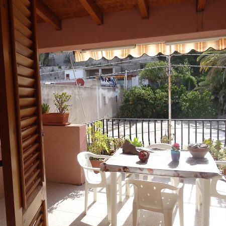 Claudia - Case Vacanze A Canneto Spiaggia Exterior photo